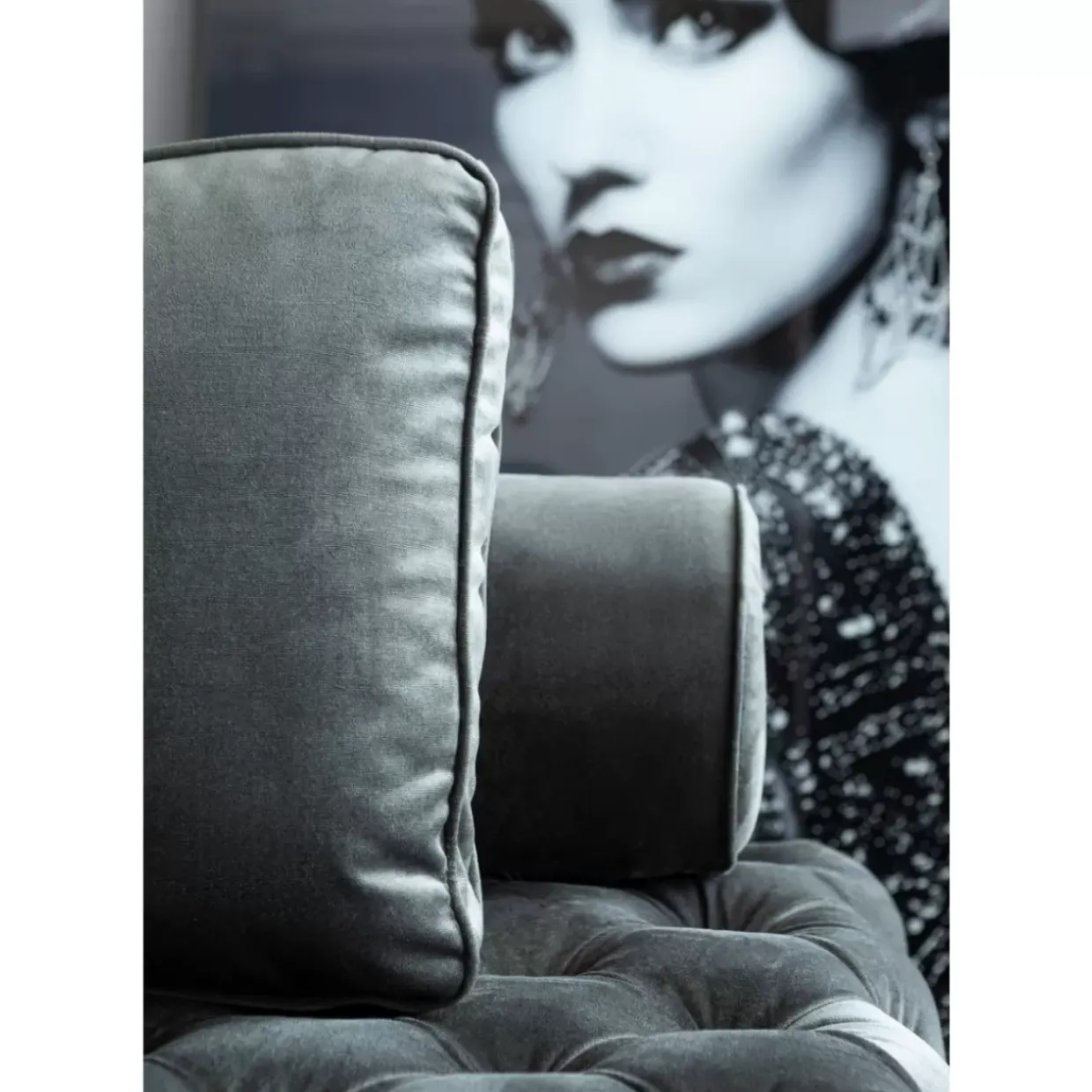 Liege Bottone Velvet Grau