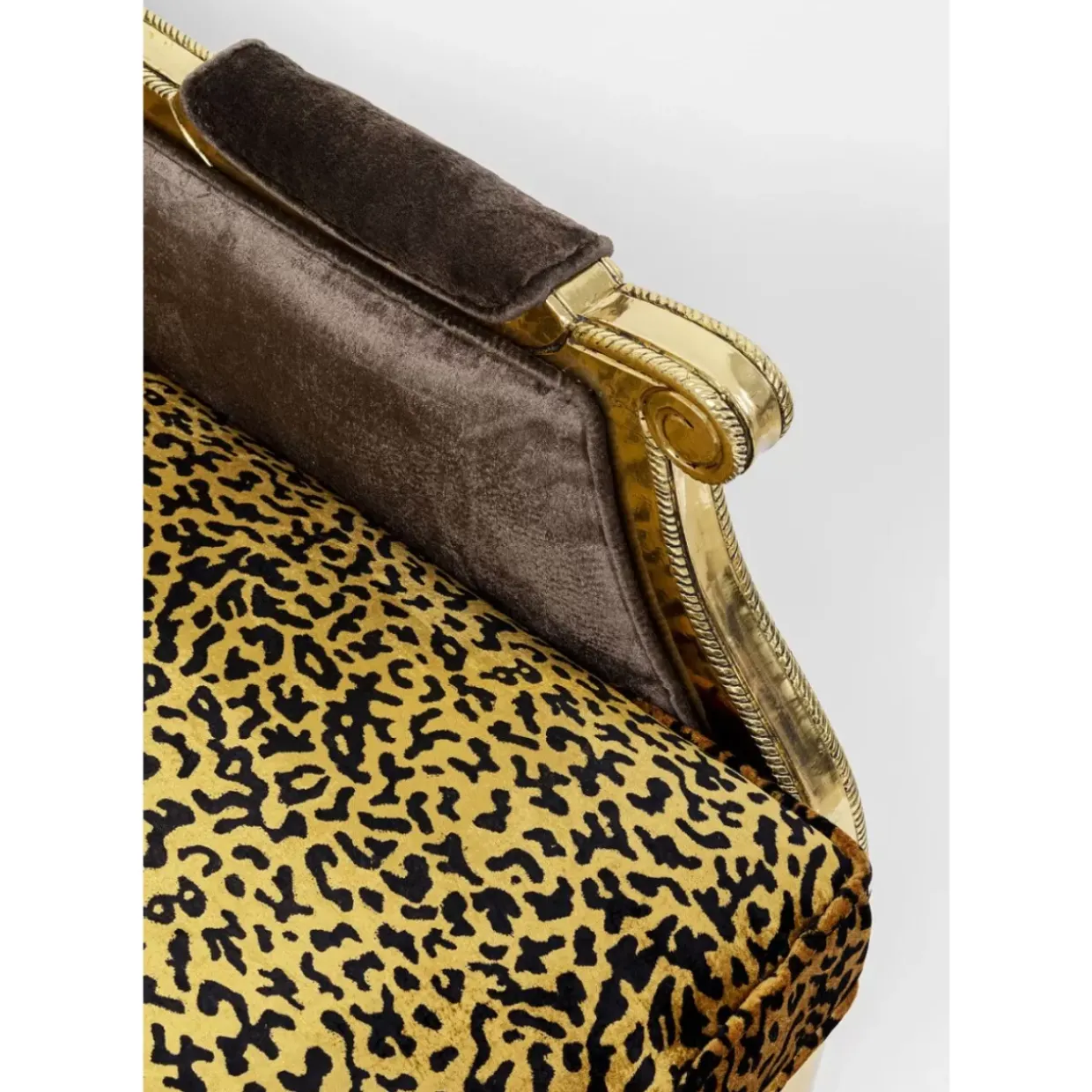 Sofa Regency Leo 135Cm